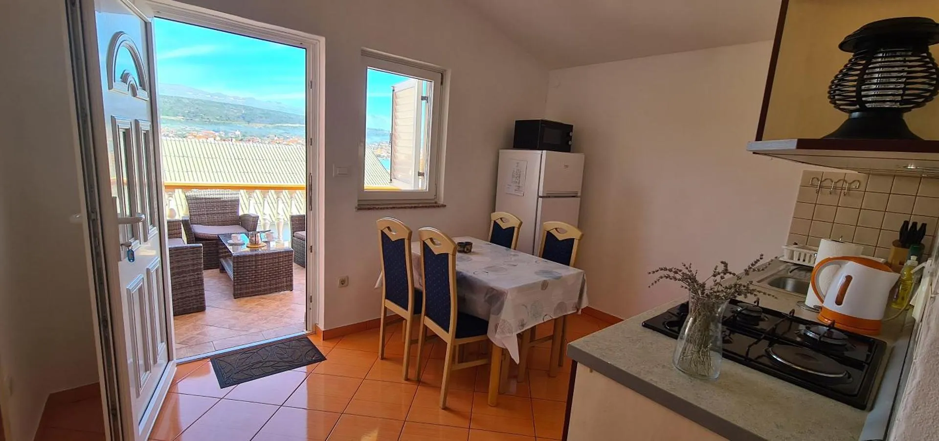 Guest House Laura Posedarje Apartment